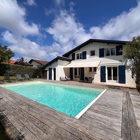 Maison Spacieuse Avec Piscine, Jardins, A 5 Min Des Plages! - Fr-1-239-1064 Villa Saint-Jean-de-Luz Exterior photo